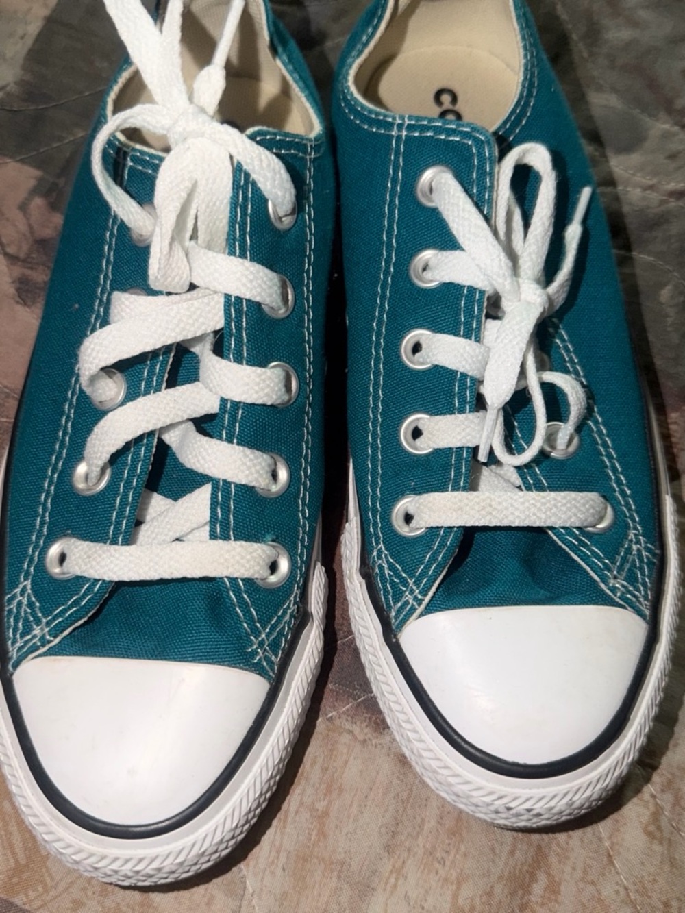 Classic Teal Low-Top Canvas Sneakers for Women - Lace-Up Casual Shoes
